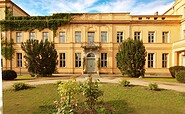 Schloss Ziethen - Hauptportal, Foto: Hep &amp; Co., Lizenz: Schloss Ziethen