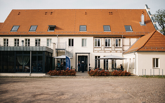 Gästehaus der Rochow Akademie, Foto: Steven Ritzer, Lizenz: Tourismusverband Havelland e.V.