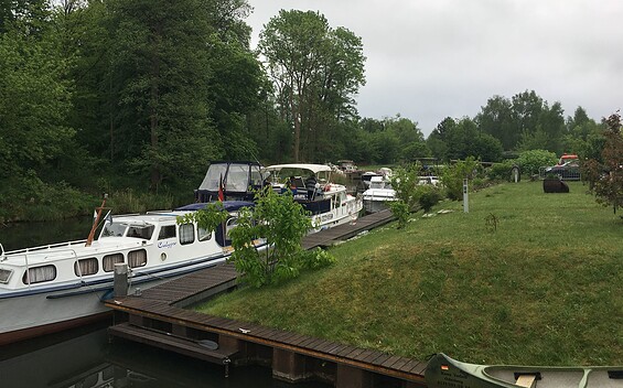 Marina Einsvogel Bootsanleger, Foto: Frank Hoppe, Lizenz: Frank Hoppe