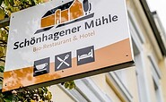 Logo am Haus