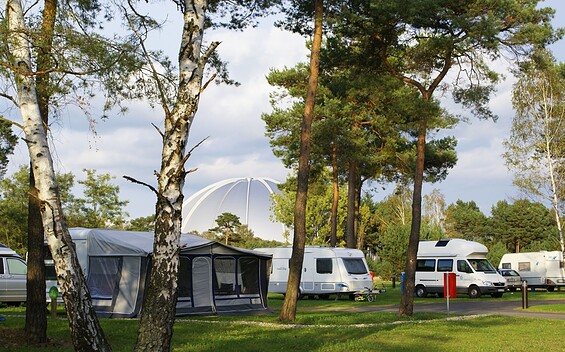 Wohnmobilstellplatz auf dem Tropical Islands Campingplatz
