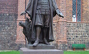 Paul-Gerhardt-Denkmal Mittenwalde, Foto: Juliane Frank, Lizenz: Tourismusverband Dahme-Seenland e.V.