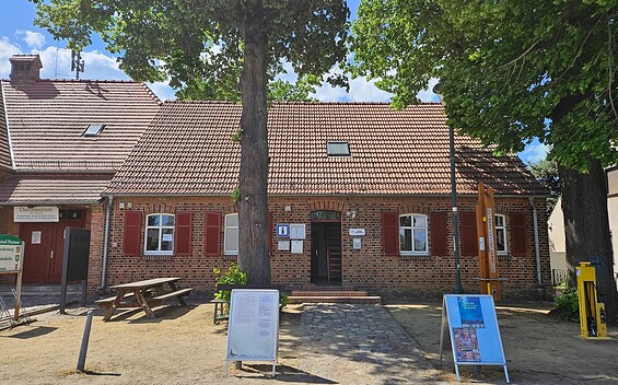 Neuhardenberg information centre