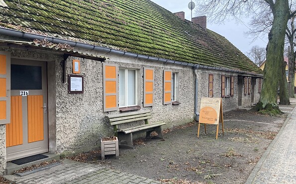 Langes Haus Altfriedland, Foto: Jennifer Ehm, Lizenz: Seenland Oder-Spree
