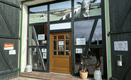 Milk vending machine from Produktivgesellschaft Dannenberg mbH, Foto: Skadi Petermann