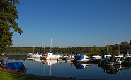 Schwielochsee-Camping Niewisch - Stege in einer Bucht, Foto: Christin Drühl