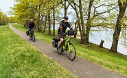 Radfahrer im Nationalpark Unteres Odertal; TMB Fotoarchiv Szymon Nitka