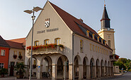 Rathaus Trebbin in der Seitenansicht, Foto: ScottyScout, Lizenz: TMB-Fotoarchiv