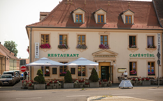Außenansicht Hotel "Zum Goldenen Löwen", Foto: Andreas Roschke, Lizenz: Andreas Roschke