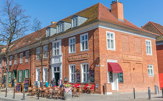 Holländisches Viertel in Potsdam: dient manchmal auch als Kulisse für Amsterdam, Foto:  Steffen Lehmann, Lizenz:  TMB-Fotoarchiv