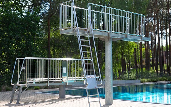 Freibad Bernau-Waldfrieden, Foto: Stefan Klenke, Lizenz: BeSt Bernauer Stadtmarketing GmbH