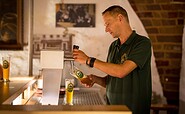 Freshly tapped Fürstenwalder Rathausbräu, Foto: Florian Läufer, Lizenz: Seenland Oder-Spree
