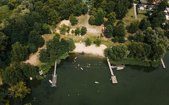 Eingang Ketziner Havelstrand, Foto: Steven Ritzer, Lizenz: Tourismusverband Havelland e. V.