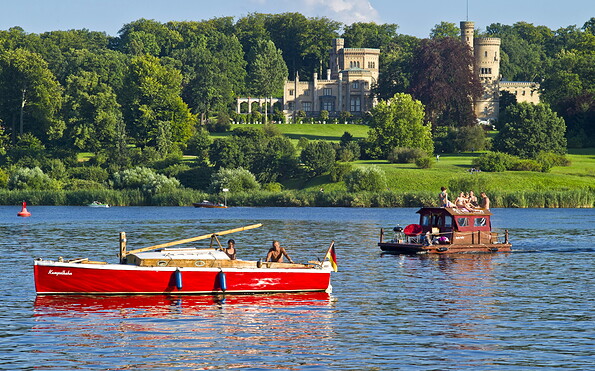 Schloss Babelsberg in Potsdam, Kulisse für „Einfach mal was Schönes“ , Foto: Yorck Maecke, Lizenz: TMB Tourismus-Marketing Brandenburg GmbH