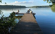 Abendlicher Blick auf den Ellbogensee Steg, Foto: Amelie Kemmerzehl