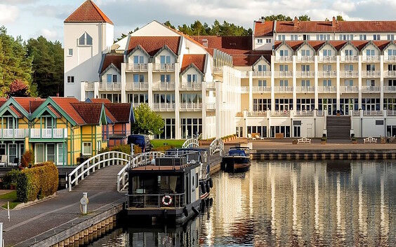 Blick aufs Precise Resort Hafendorf Rheinsberg, Foto: Precise Hotels & Resorts
