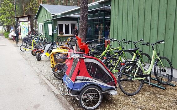 Cycling base of aktiv-tours in the Senftenberger See family park, Foto: iba-aktiv-tours, Lizenz: iba-aktiv-tours