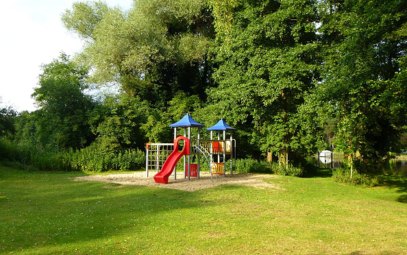 Spielplatz am Badestrand in Gussow, Heideseiuze, Foto: Juliane Frank, Lizenz: Tourismusverband Dahme-Seenland e.V.