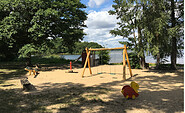 Spielplatz am Badestrand des Pätzer Vordersees, Foto: Juliane Frank, Lizenz: Tourismusverband Dahme-Seenland e.V.