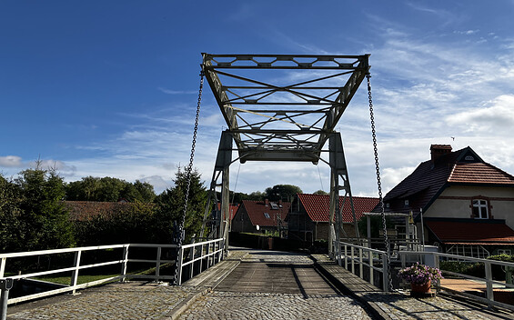 Old Friesack drawbridge, Foto: Jörg Bartz, Lizenz: TV Ruppiner Seenland e.V.