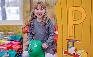 Spielen im Froggi-Klupp, Foto: Rico Schwarze, Lizenz: Zweckverband Lausitzer Seenland Brandenburg