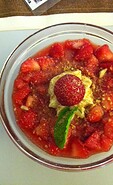 Kochkurs, Erdbeercreme mit Zimtsahne, Foto: Carola Lüttich