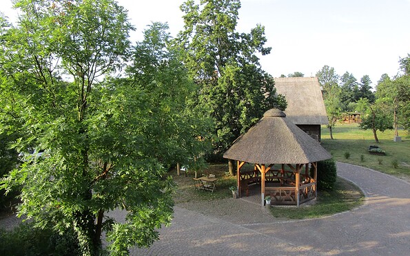 Pavillion auf dem Schlossberghof Burg, Foto: I. Rüffreck (BR Spreewald), Lizenz: LfU Brandenburg