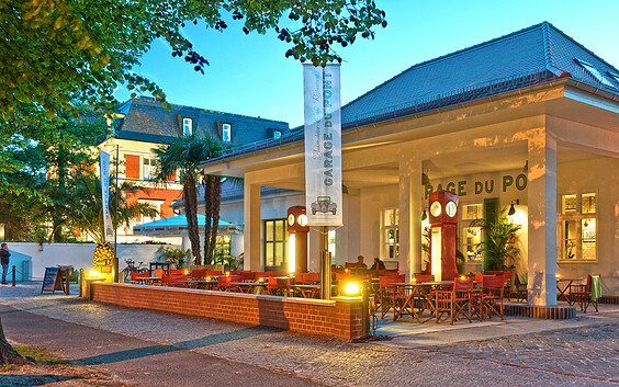Café und Restaurant ”GARAGE du PONT“