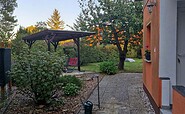garden behind the vacation home, Foto: Ute Adamick