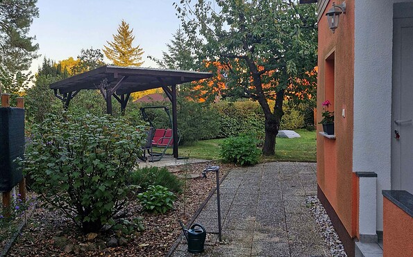 garden behind the vacation home, Foto: Ute Adamick