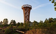 Heidelandschaft mit Heideturm, Foto: Steffen Lehmann, Lizenz: TMB Tourismus-Marketing Brandenburg