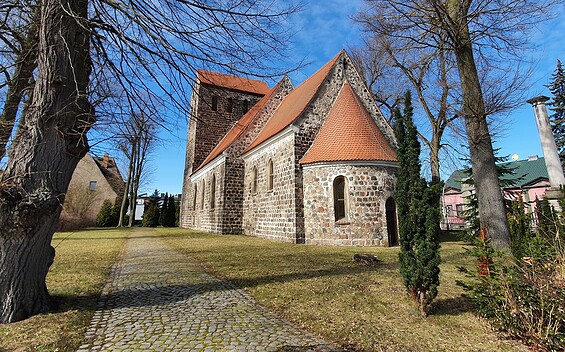 Evangelische Kirche Herzfelde, Foto: Gemeinde Rüdersdorf bei Berlin