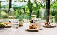 Eating in the restaurant, Foto: DSR Hotel Holding