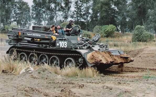Panzerfunfahrschule , Foto: Jörg Heyse