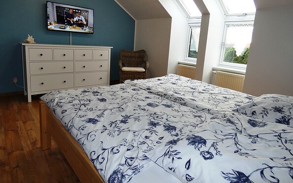 Ferienwohnung Oderbruch  – Schlafzimmer mit Doppelbett – Bettwäsche inklusive, Foto: Seenland Oder-Spree