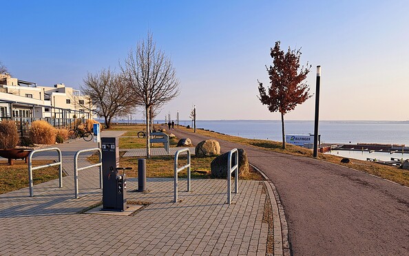 Reparaturstation für Fahrräder und Co. am Großräschener See, Foto: N. Dittrich, Lizenz: Tourismusverband Lausitzer Seenland e.V.