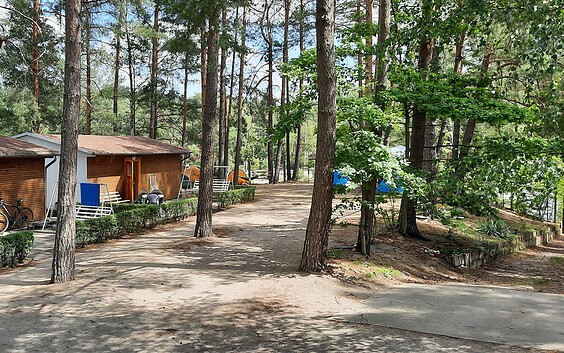 Bungalows im Waldbad Zeischa, Foto: Heiko Lorenz, Lizenz: Heiko Lorenz