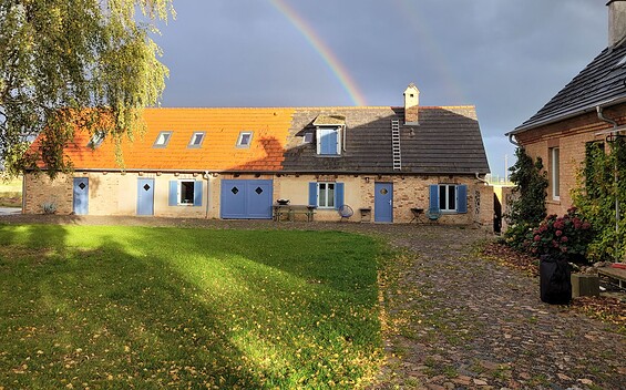 Gebäude Innenhof, Foto: Helmut Welp