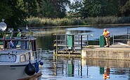Bootseinfahrt Schleuse Leesenbrück, Foto: ScottyScout