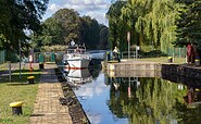 Boat in the Leesenbrück lock, Foto: ScottyScout