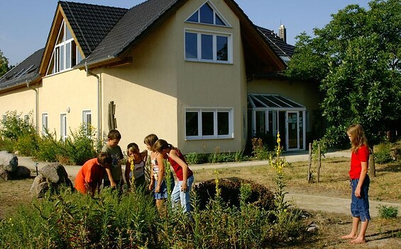 Auf Entdeckungstour in Wanninchen, Foto: Ralf Donat, Lizenz: Heinz Sielmann Stiftung