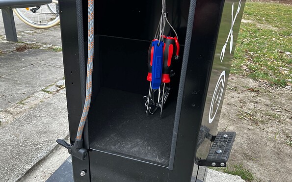 Tool with hose Air pump, Foto: Jörg Bartz, Lizenz: TV Ruppiner Seenland e.V.