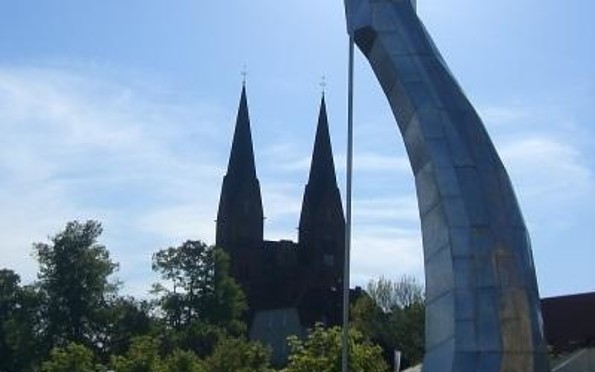 Neuruppin, Parzival und Klosterkirche, Foto:TV Ruppiner Seenland.