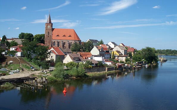 Nikolaikirche in Eisenhüttenstadt, Foto: Hamster3 (M. Bechmann), CC BY-SA 3.0, https://commons.wikimedia.org