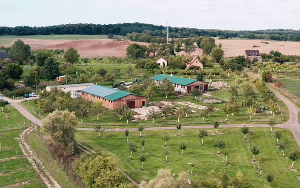 UMBIO Gutes aus der Uckermark - der Hof von oben, Foto: UMBIO - Gutes aus der Uckermark, Lizenz: UMBIO - Gutes aus der Uckermark