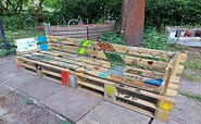 BegegnungsBänke im Lottenhof, Foto: Uschi Baese-Gerdes, Lizenz: Potsdam Marketing und Service GmbH