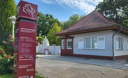 Eingang zum Ostdeutschen Rosengarten Forst (Lausitz), Foto: Denise Hoika, Lizenz: Tourismusverband Lausitzer Seenland e.V.