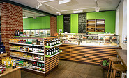 Farm store of the Transparent Dairy in Münchehofe , Foto: Gläserne Molkerei, Lizenz: Gläserne Molkerei