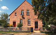 Farm store of the Transparent Dairy in Münchehofe , Foto: Gläserne Molkerei, Lizenz: Gläserne Molkerei