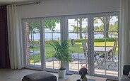 Blick auf die Terrasse und den See, Foto: H. Herrmann, Lizenz: H. Herrmann